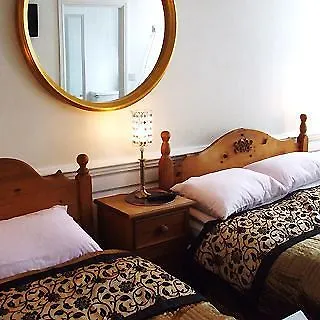 The Tudor Rose Hotel Beverley Guest house