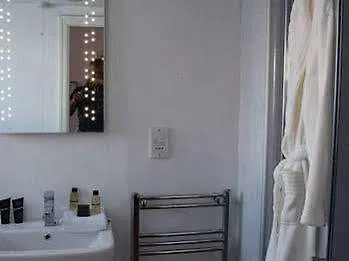 The Tudor Rose Hotel Beverley Guest house